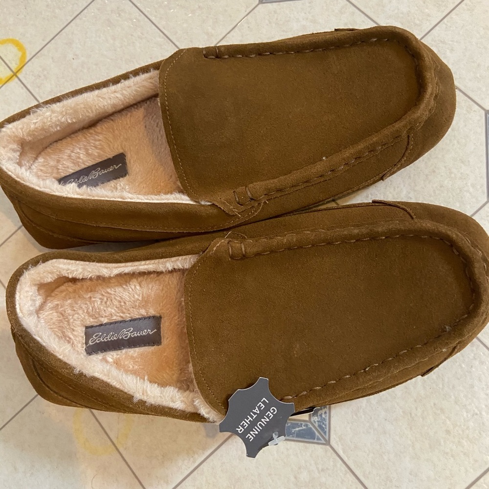 Eddie Bauer men’s leather slippers